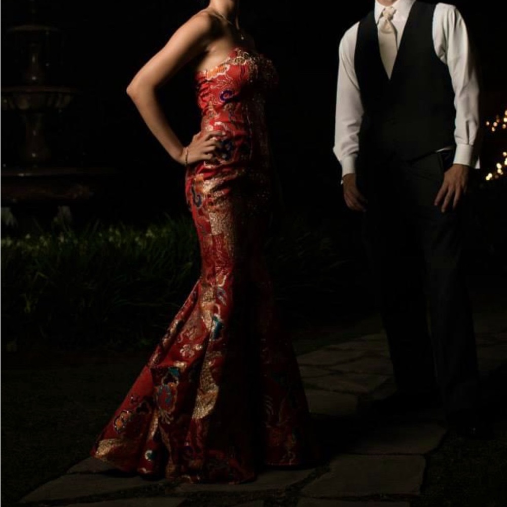 Chinese wedding gown